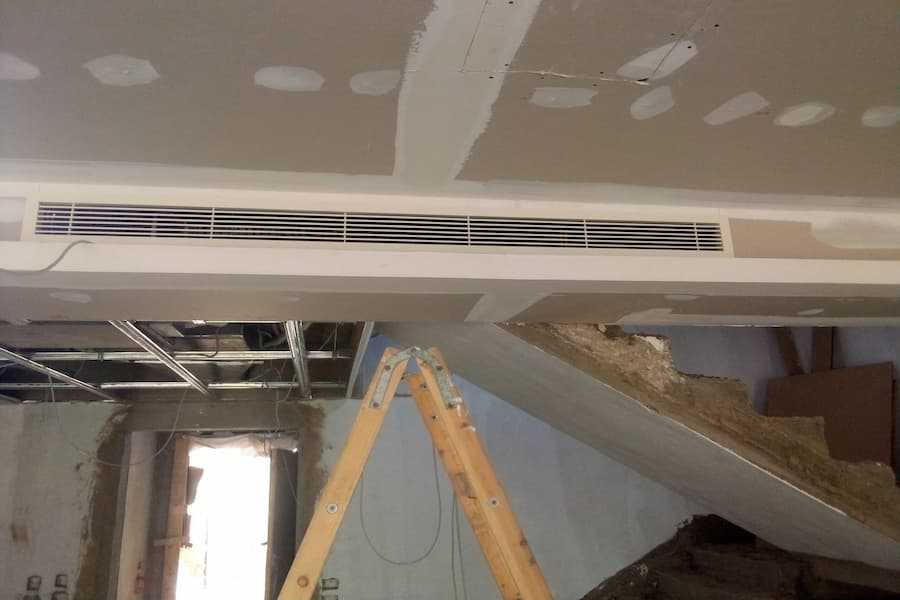 كيف يؤثر التكييف المخفي على تصميم ديكور منزلك أو منشأتك؟