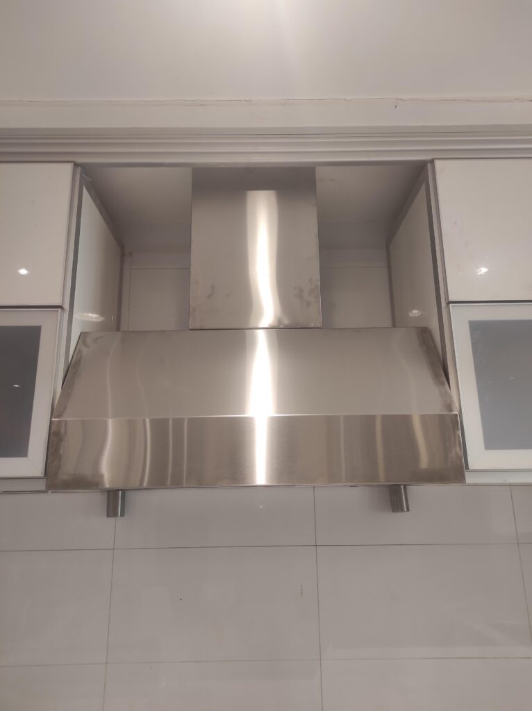 تركيب شفاط مطبخ بالرياض بدون صوت ولا إزعاج – شركة نسمات